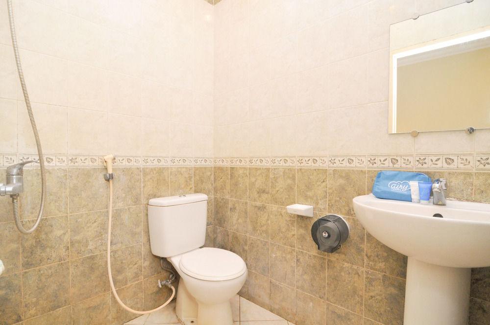 Hotel Maricaya Makassar Kültér fotó
