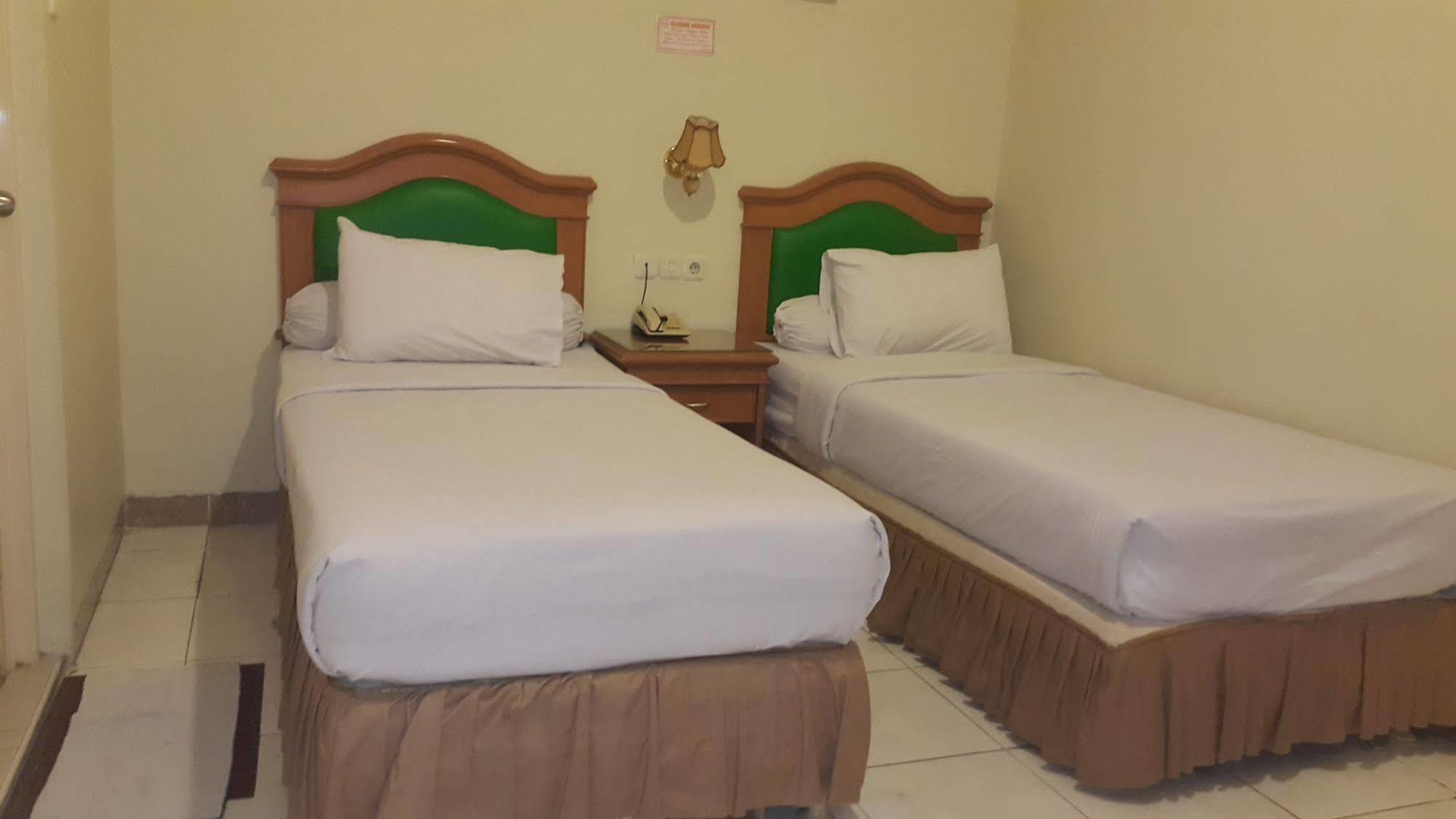 Hotel Maricaya Makassar Kültér fotó
