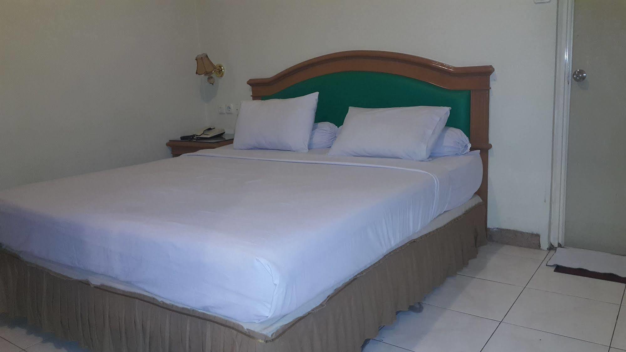 Hotel Maricaya Makassar Kültér fotó